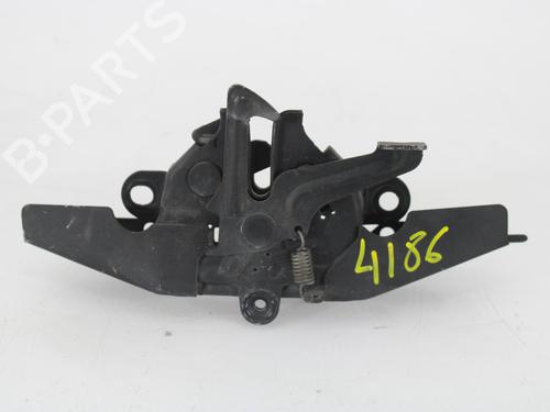 Used Hood lock TOYOTA COROLLA Verso (ZER_, ZZE12_, R1_) 2.0 D-4D (CUR10_, CUR10R) (116 hp) 13733683