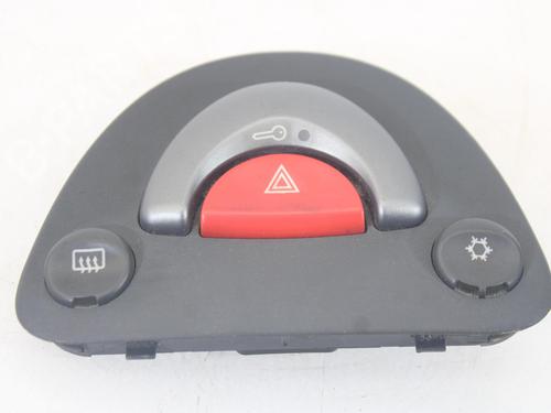 Used Warning switch SMART CITY-COUPE (450) 0.6 (S1CLA1, 450.341) (55 hp) 16874860