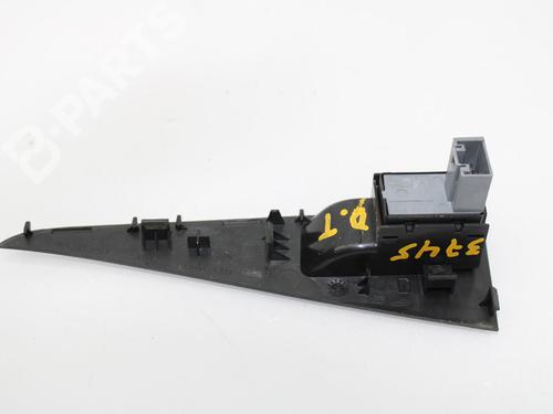Used Right rear window switch Right rear window switch SEAT LEON (1P1) 1.9 TDI (105 hp) 10985942 10985942