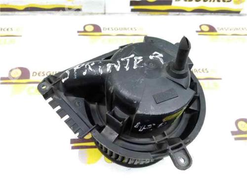 Used Heater blower motor MERCEDES-BENZ SPRINTER 2-t Platform/Chassis (B901, B902) [1995-2006]  14176653