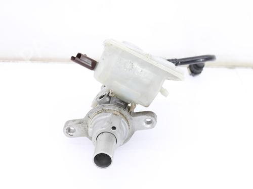 Used Brake master cylinder PEUGEOT 308 I (4A_, 4C_) 1.6 HDi (109 hp) 10120739