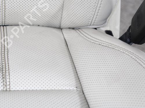 Right front seat LAND ROVER RANGE ROVER SPORT I (L320) 3.0 D 4x4 | BP15389664C16 