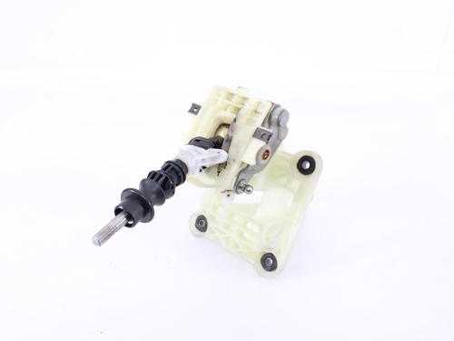 Used Gear lever MITSUBISHI GRANDIS (NA_W) 2.0 DI-D (NA8W) (136 hp) 15660817