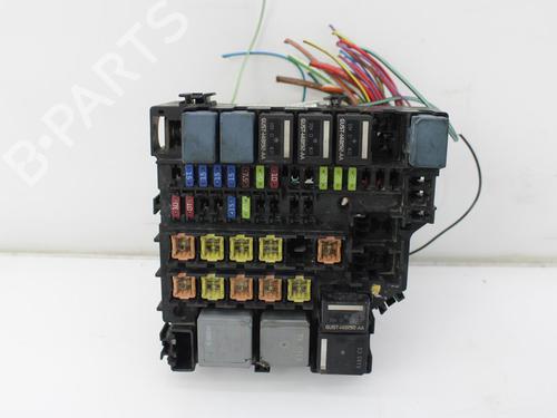 Used Fuse box FORD TOURNEO COURIER B460 MPV 1.5 TDCi (75 hp) 10121019