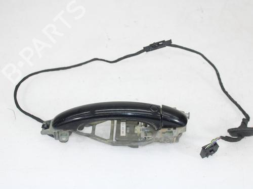 Used Rear left exterior door handle VW TOUAREG (7LA, 7L6, 7L7) 5.0 V10 TDI (313 hp) 30377960