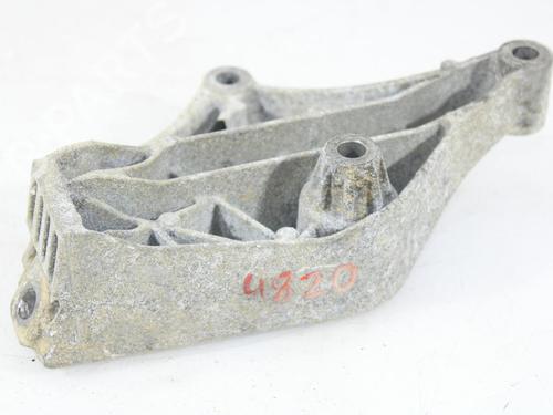 Used Engine mount BMW 1 (F20) 116 d (116 hp) 22305937