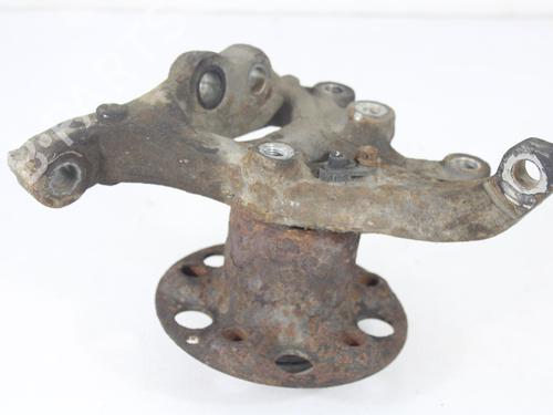 Left front steering knuckle MERCEDES-BENZ C-CLASS (W204) C 200 CDI (204.001) | BP17105690M25 