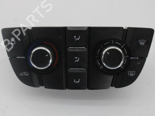Used Climate control OPEL ASTRA J GTC 2.0 CDTI (08) (165 hp) 11609141
