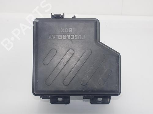 Used Fuse box HYUNDAI SANTA FÉ II (CM) 2.2 CRDi 4x4 (155 hp) 11266435