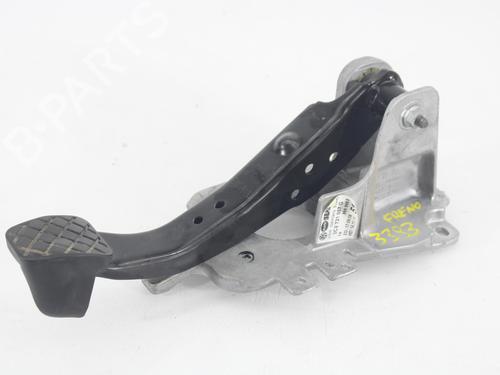 bremsepedal VW PASSAT B7 Variant (365) 2.0 TDI (140 hp) 15769372