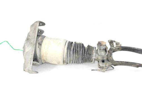 Used Right front shock absorber Right front shock absorber VW TOUAREG (7LA, 7L6, 7L7) 5.0 V10 TDI (313 hp) 33677904 33677904