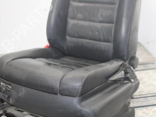 Left front seat VW TOUAREG (7LA, 7L6, 7L7) 3.0 V6 TDI | BP16136800C15 