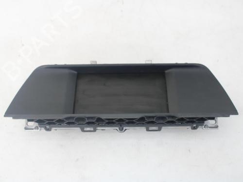 Used Display monitor BMW 5 (F10) 520 d (184 hp) 30110624