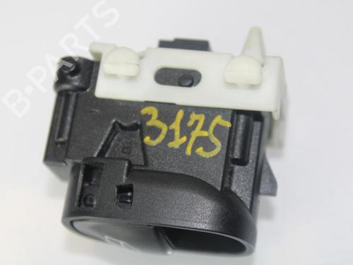 Right front window switch MERCEDES-BENZ CLC-CLASS (CL203) CLC 180 Kompressor (203.746) A2038200210