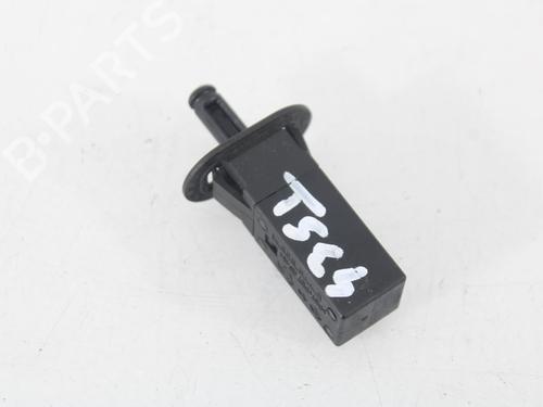 Used Fuel door actuator BMW 1 Convertible (E88) 118 d (143 hp) 16241767
