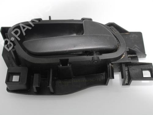 Used Front right interior door handle PEUGEOT PARTNER Box Body/MPV 1.6 HDi / BlueHDi 75 (75 hp) 10417370