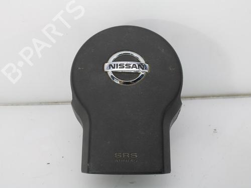 Used Driver airbag NISSAN PATHFINDER III (R51) 2.5 dCi (174 hp) 10122193