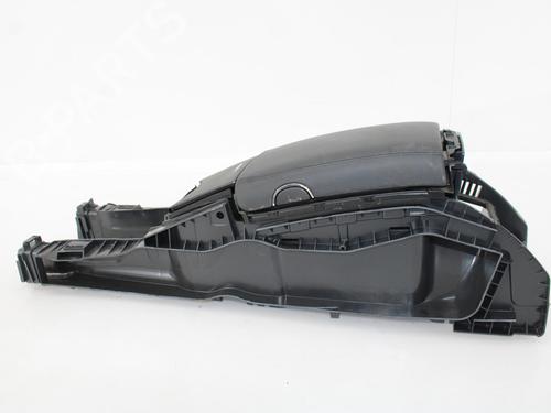 Armrest / Center console MERCEDES-BENZ CLS (C219) CLS 320 CDI (219.322) | BP13941043I20 