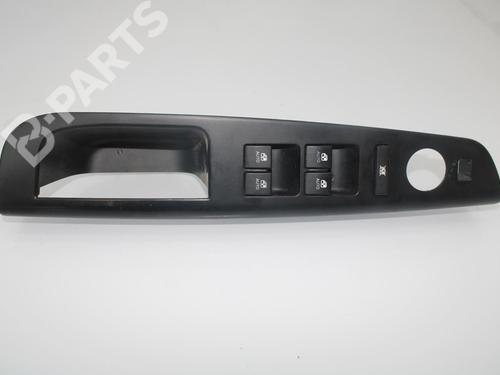left-front-window-switch-kia-ceed-sw-ed-20-crdi-140-823511h020-2007-2008-2009-2010-2011-2012-10418960 main image