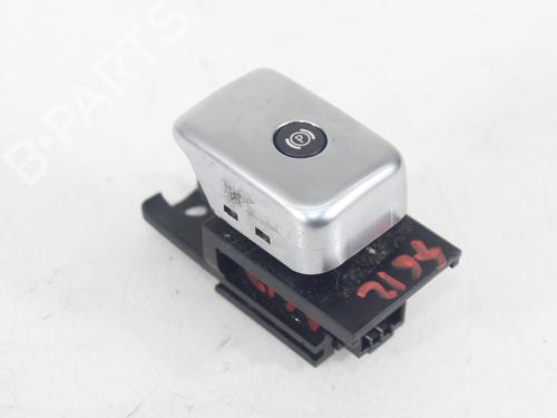 BP16929899I30 main image