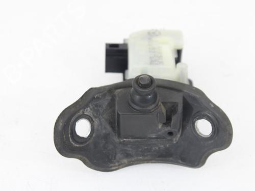 Fuel door actuator MERCEDES-BENZ CLS (C219) CLS 320 CDI (219.322) | BP16280803E18 