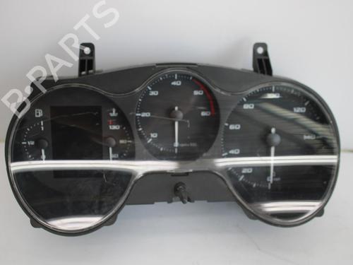 Used Instrument cluster SEAT LEON (1P1) 1.6 TDI (105 hp) 10119564