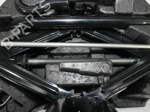 Jack Kit FORD FIESTA VI (CB1, CCN) 1.5 TDCi | BP22305455C119 