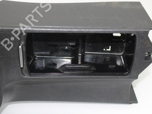 Porte-gobelet/Objets VW GOLF VI (5K1) 1.6 TDI (105 hp) 14175157
