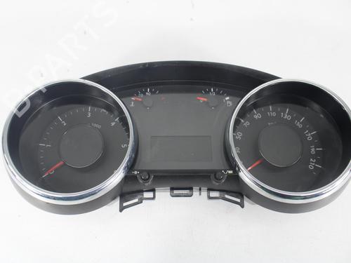 Used Instrument cluster PEUGEOT 5008 (0U_, 0E_) 1.6 HDi (110 hp) 15710481