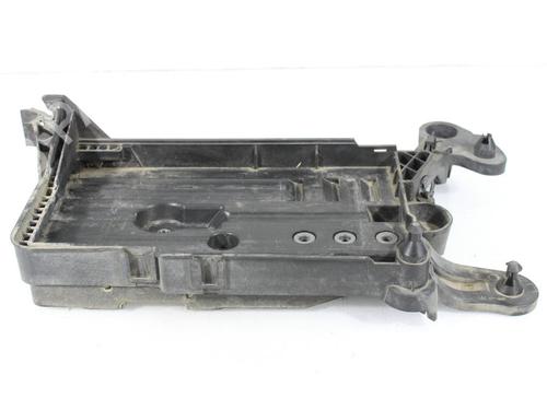Used Support VW PASSAT B8 (3G2, CB2) 1.6 TDI (120 hp) 22304600