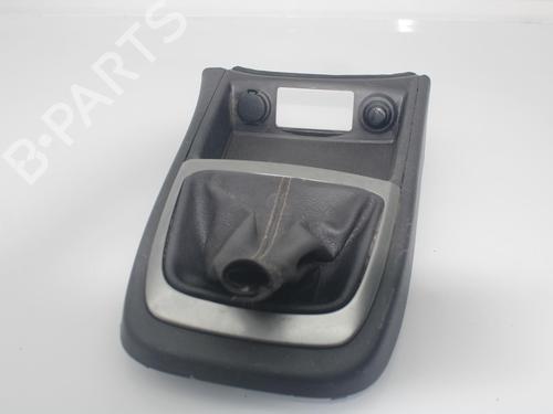 Used Shift knob Shift knob HYUNDAI SANTA FÉ II (CM) 2.2 CRDi 4x4 (155 hp) 14175344 14175344
