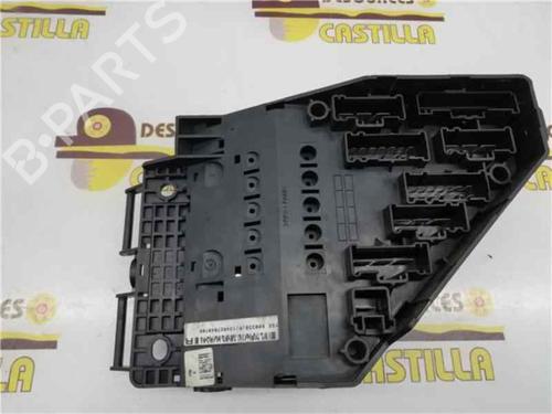 Used Fuse box LAND ROVER FREELANDER I (L314) 2.0 Td4 4x4 (112 hp) 10123653