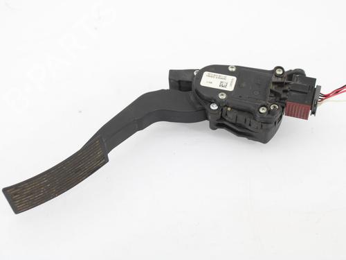 Used Pedal NISSAN NAVARA NP300 (D40) 2.5 dCi (144 hp) 15271782