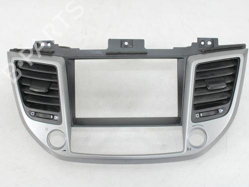 Used Air vent HYUNDAI TUCSON (TL, TLE) 1.7 CRDi (116 hp) 26663212
