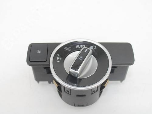 Used Headlight switch MERCEDES-BENZ CLA Coupe (C117) CLA 180 (117.342) (122 hp) 13575640