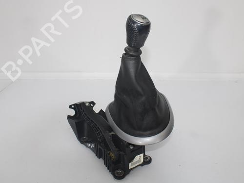 Used Gear lever NISSAN QASHQAI / QASHQAI +2 I (J10, NJ10, JJ10E) 1.5 dCi (110 hp) 13029032