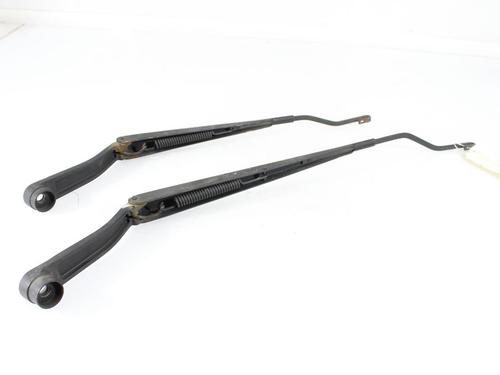 Front windshield wiper arm KIA SORENTO I (JC) 2.5 CRDi 4WD | BP10123202C143 