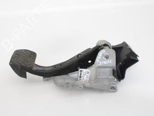 Used Break pedal VW TIGUAN (5N_) 2.0 TDI 4motion (140 hp) 15663397