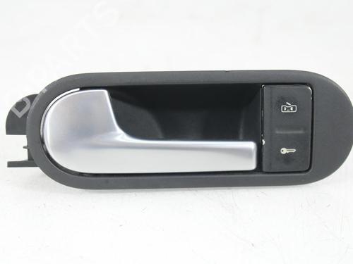 Used Front left interior door handle VW GOLF PLUS V (5M1, 521) 1.9 TDI (105 hp) 25284375