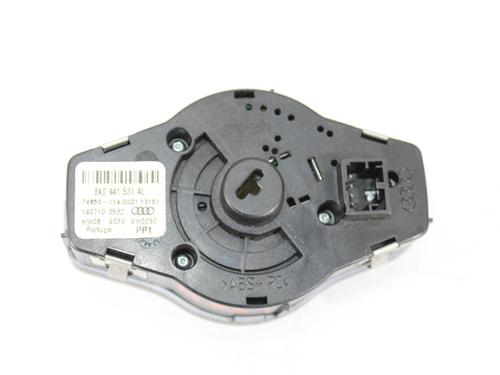 Used Headlight switch AUDI Q5 (8RB) 2.0 TDI quattro (170 hp) 22304394