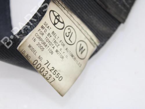 Used Rear left seatbelt TOYOTA COROLLA Verso (ZER_, ZZE12_, R1_) 2.0 D-4D (CUR10_, CUR10R) (116 hp) 13664095