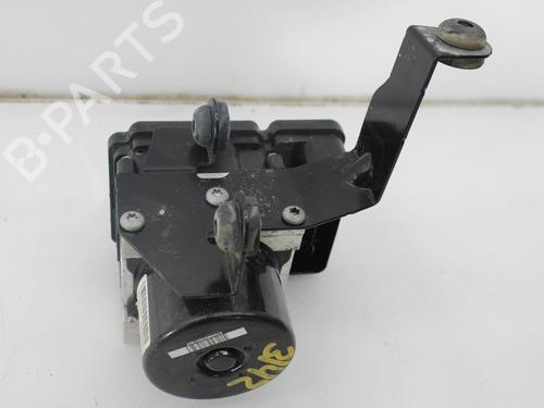 Used ABS pump VOLVO V40 Hatchback (525) D2 (114 hp) 10347816