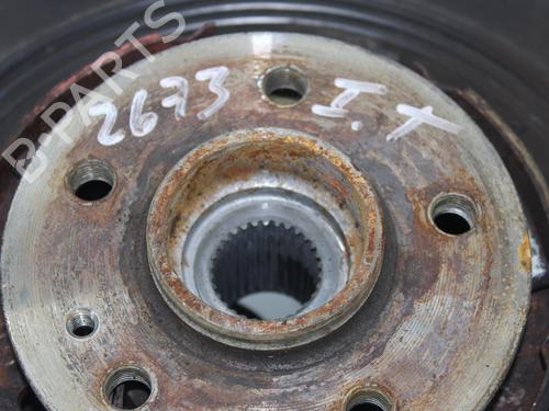 Used Left rear steering knuckle MERCEDES-BENZ M-CLASS (W163) ML 270 CDI (163.113) (163 hp) 11836241