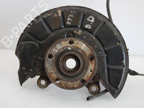 Used Right front steering knuckle VW TIGUAN (5N_) [2007-2018]  10119396
