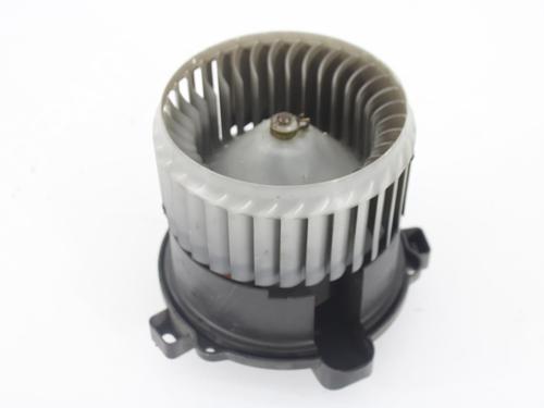 Used Heater blower motor MITSUBISHI COLT VI (Z3_A, Z2_A) 1.3 LPG (Z33A) (95 hp) 15912203