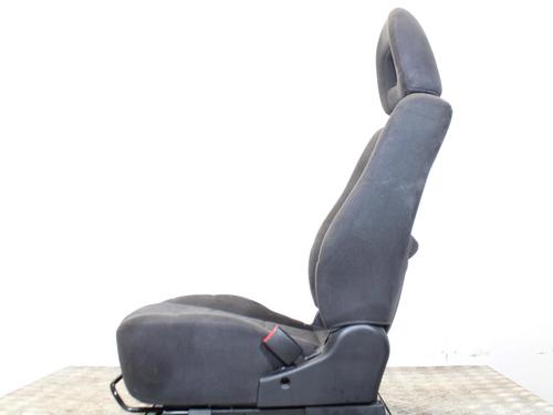 Right front seat MITSUBISHI PAJERO III (V7_W, V6_W) 2.5 TDi (V64W, V74W) | BP16339281C16 