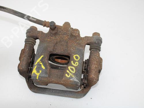 Venstre bremsekaliber bag NISSAN QASHQAI / QASHQAI +2 I (J10, NJ10, JJ10E) 1.5 dCi (110 hp) 13109065