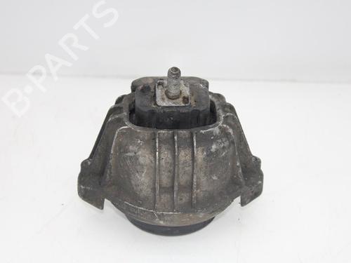 Used Engine mount BMW 3 (E90) 320 d (163 hp) 10124693