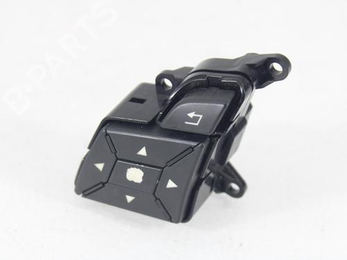 Used Steering wheel controls MERCEDES-BENZ A-CLASS (W176) [2012-2018]  16875286