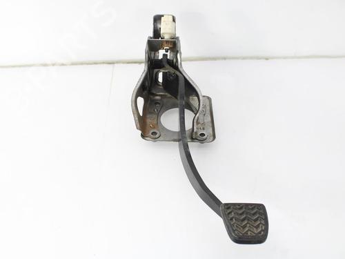 Used Break pedal TOYOTA COROLLA Verso (ZER_, ZZE12_, R1_) 2.2 D-4D (AUR10_, AUR10R) (136 hp) 10122080